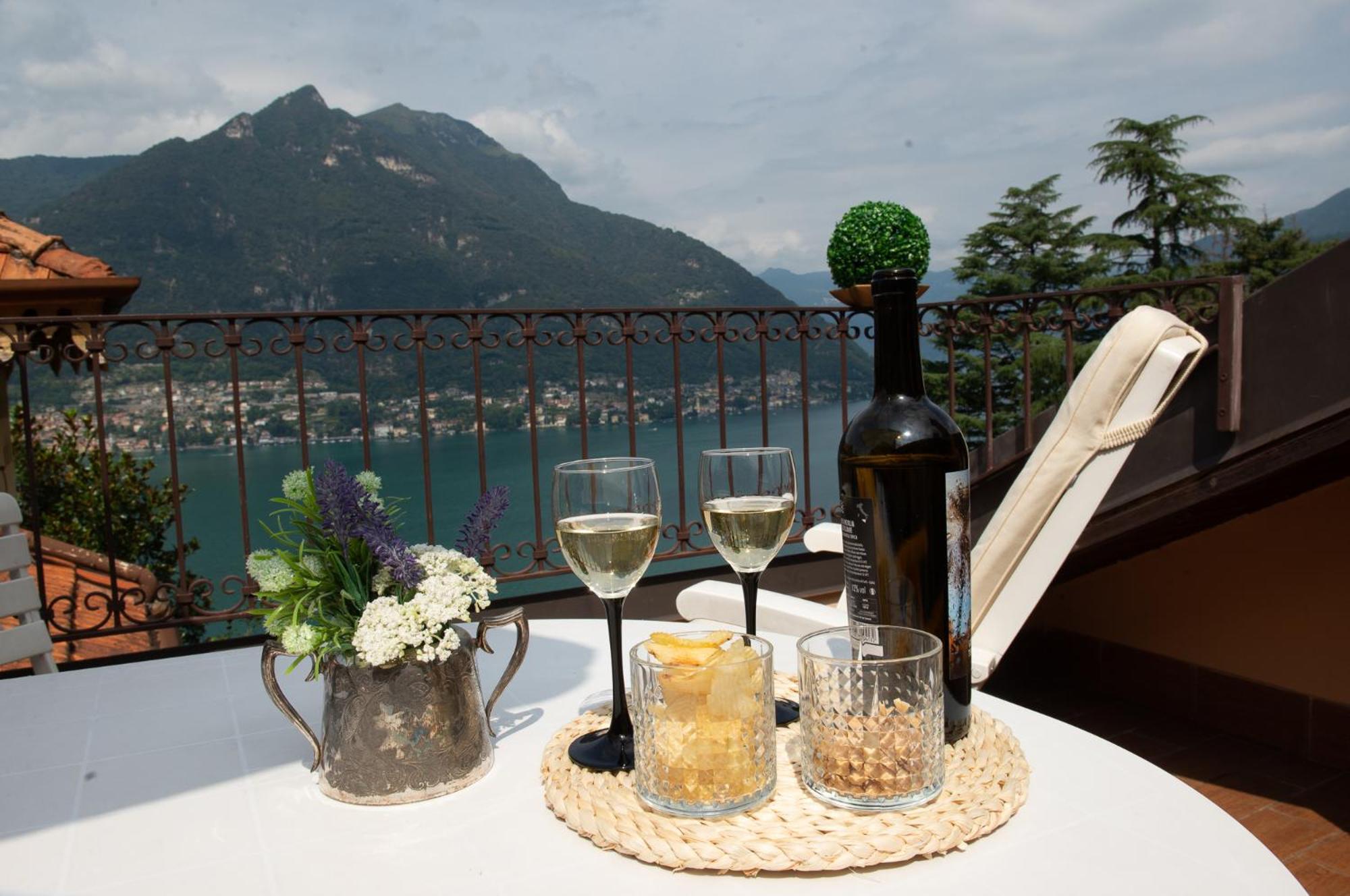 Appartamento "Bella Vista" Sul Lago Di Como Faggeto Lario エクステリア 写真