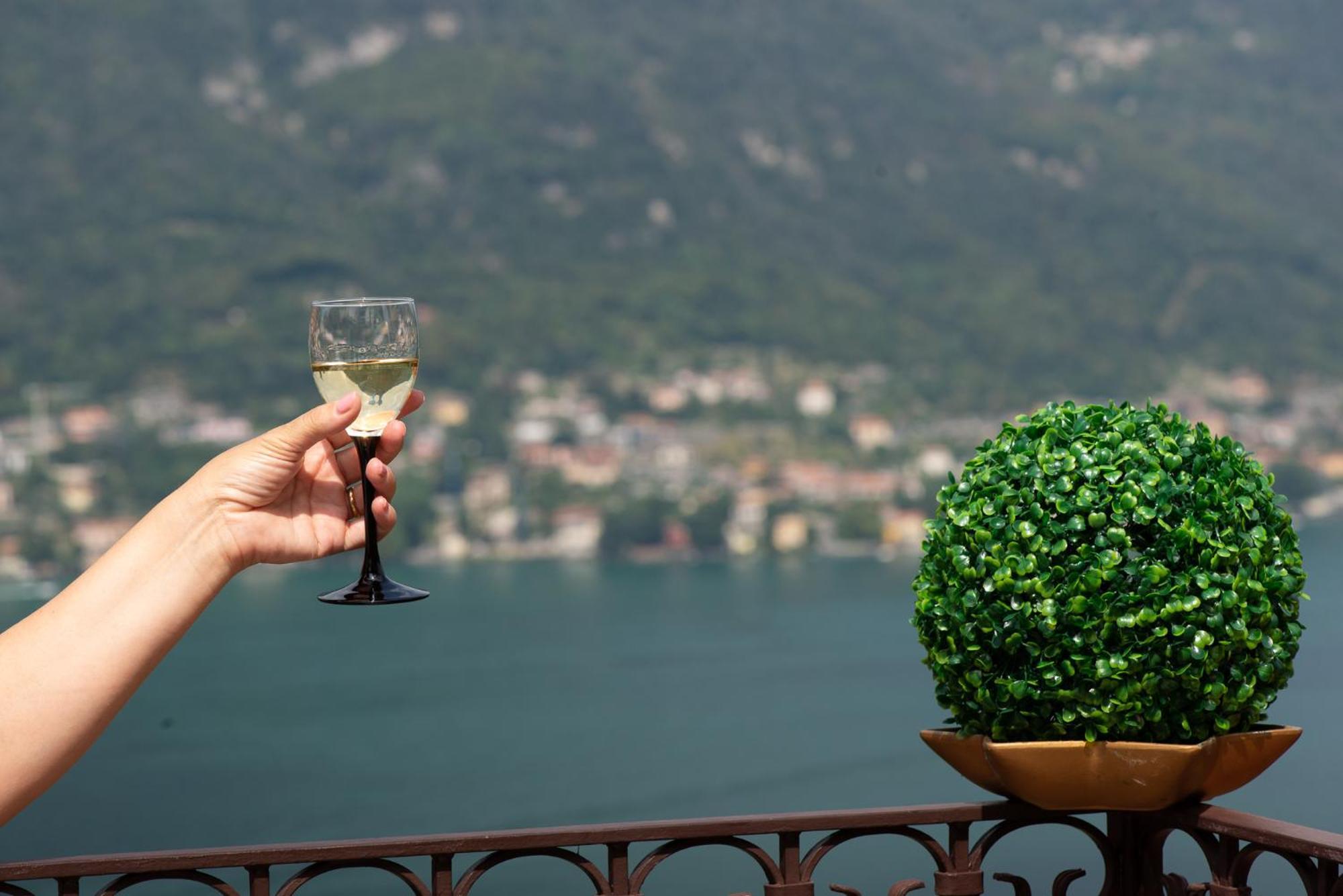 Appartamento "Bella Vista" Sul Lago Di Como Faggeto Lario エクステリア 写真